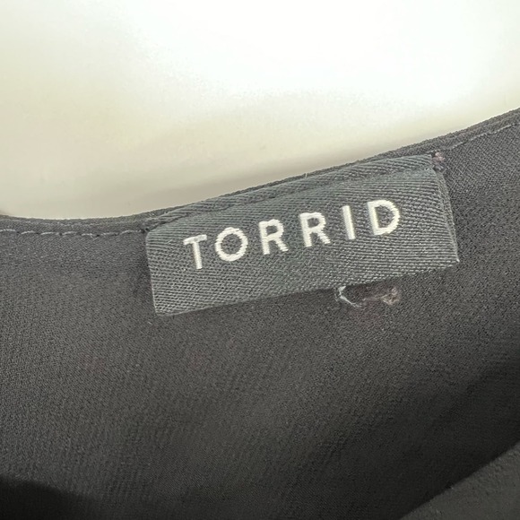 Torrid Georgette Lace Hem Cami Top Women's Size 3X Deep Black Spaghetti Straps - Picture 7 of 9